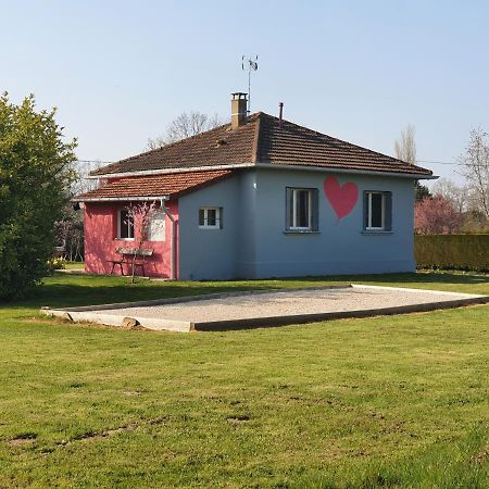 Gite De La Maison Du L.A.C Simard Exterior photo